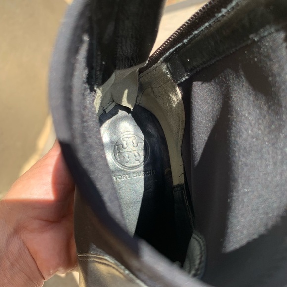 Tory Burch black leather and elastic booties size 6M - Picture 13 of 13